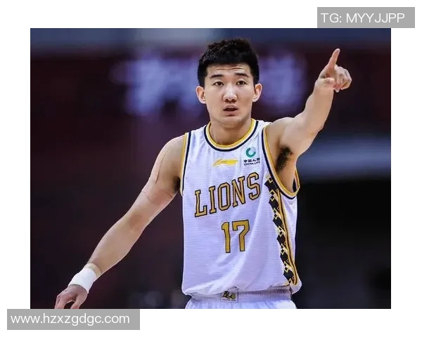 孙铭徽：从篮球新星到国家队核心的成长之路与奋斗历程